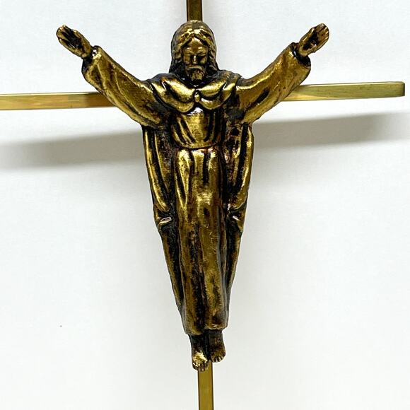 Vintage Metal Brass Cross with Risen Christ Crucifix Religious - Picture 2 of 6